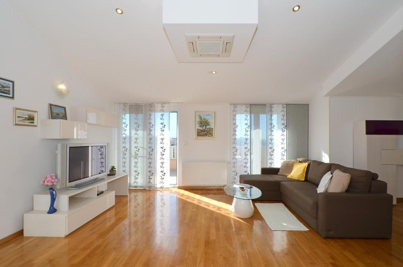 Apartmani Adela Solin Exterior foto